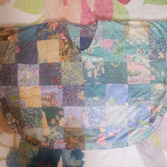 Ruffled Patchwork Poncho, Blue Story - Picture 7 of 9